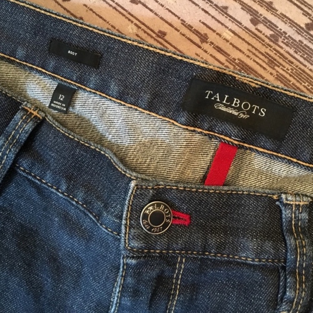 🍃TALBOTS BOOT CUT JEANS🍃
